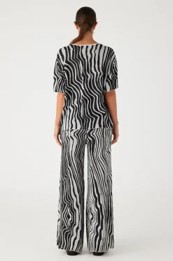 Zulu & Zephyr Ripple Stripe Cotton Blend Knit Top Best Sale