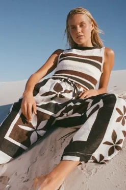 Zulu & Zephyr Sarong Flower Linen Pant Fashion